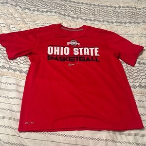 Nike Red Ohio State Basketball Tee with White & Black Graphics EUC men’s Medium
